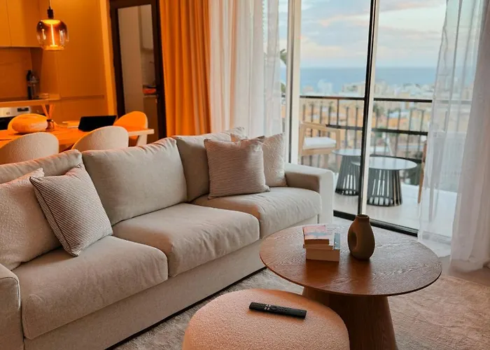 Апартаменты Sunsethome Modern 2 Beds With Sea View *