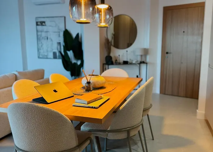 Апартаменты Sunsethome Modern 2 Beds With Sea View