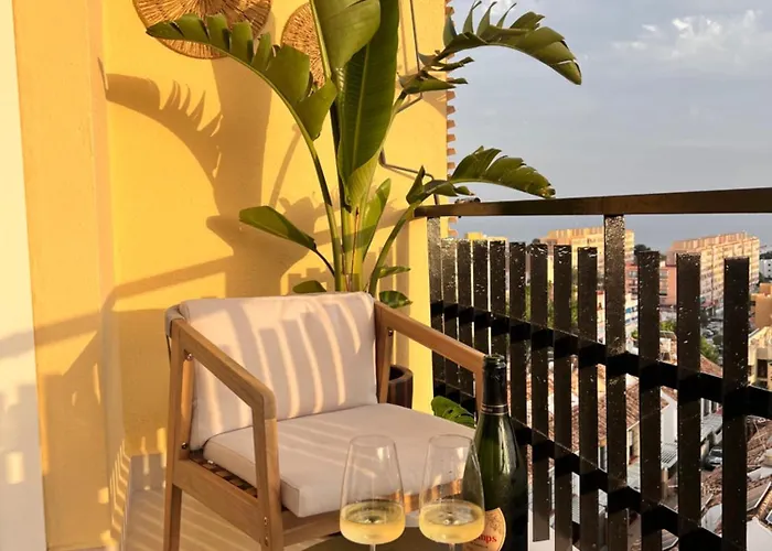 Апартаменты Sunsethome Modern 2 Beds With Sea View